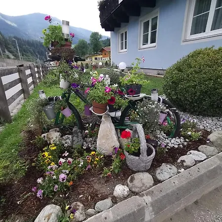 Nachtviole Bed & Breakfast Huttau