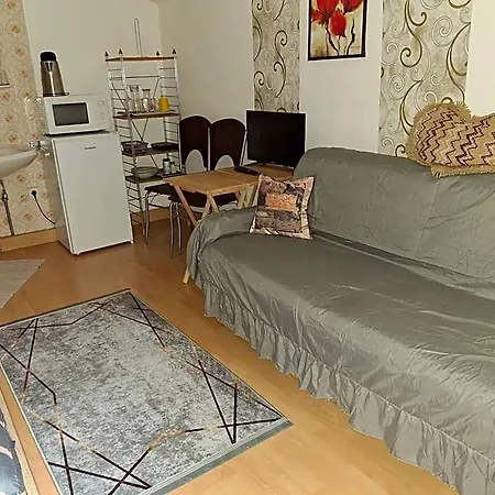 Nachtviole Bed and Breakfast Hüttau