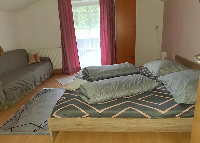 Nachtviole Bed & Breakfast Hüttau